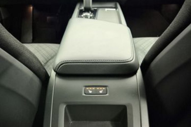 Volvo V60 V60 B4 LED+KAMERA+LENKRADHEIZUNG+4xSITZHEIZUNG+
