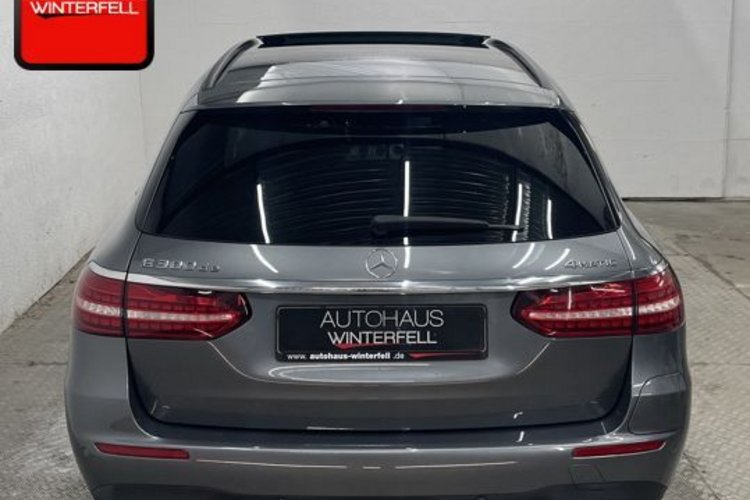 Mercedes-Benz E 300 E 300 de T 4M AMG NIGHT PANO+HUD+BURMESTER+DISTR