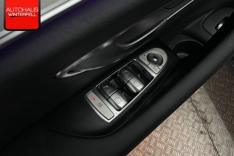 Mercedes-Benz E 300 E 300 d 4M AVANTGARDE AHK+KEYLESS+DISTRONIC+MBUX