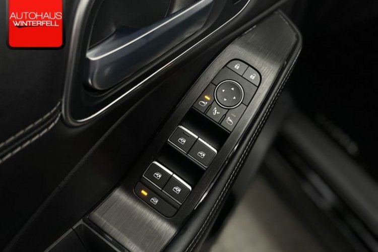 Nissan X-Trail X-Trail 1.5 VC-T Tekna 7SITZ+BOSE+MEMO+CARPLAY+