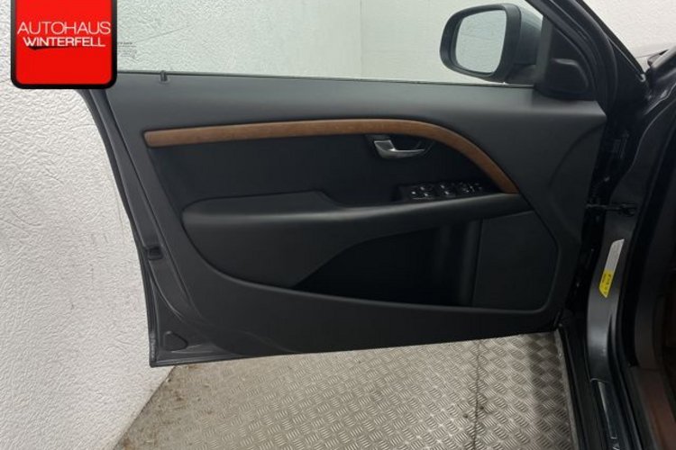 Volvo V70 V70 3.2 GEARTRONIC SUMMUM SITZKLIMA+MEMORY+XENON