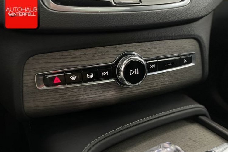 Volvo XC90 XC90 B5 D INSCRIPTION AWD 7SITZ+PANO+B&amp;W+MASSAGE