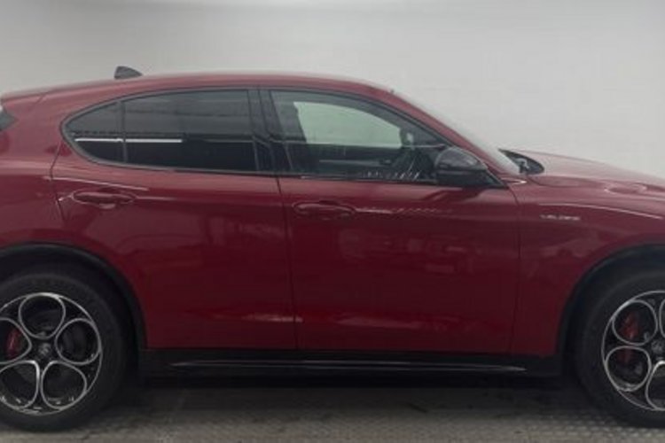 Alfa Romeo Stelvio Stelvio 2.0 Turbo Veloce Q4 ROSSO+SPECIALE+AHK+