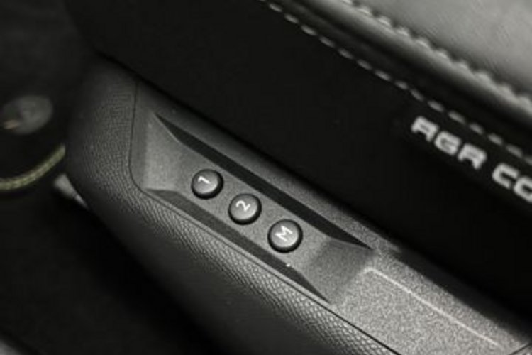 Peugeot 408 408 PureTech 130 EAT8 GT PANO+360+MEMO+FOCAL+ACC