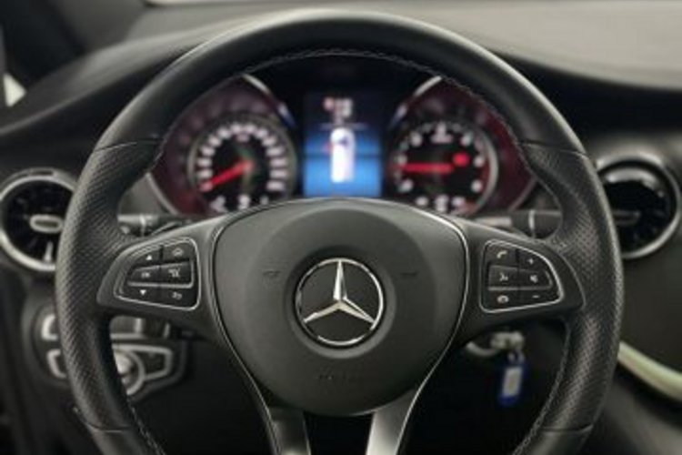 Mercedes-Benz V 300 V 300 d lang 9G AMG NIGHT 7SITZ+PANO+DIGISPIEGEL