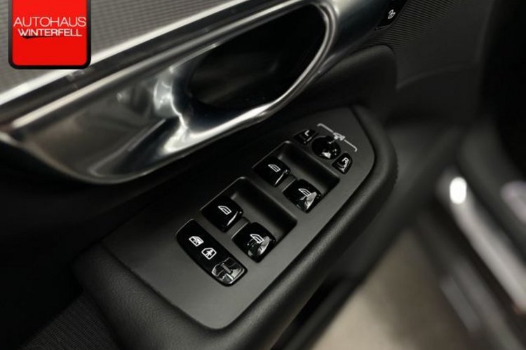 Volvo XC90 XC90 T8 AWD Recharge 7SITZ+AHK+MEMO+STANDHEIZUNG