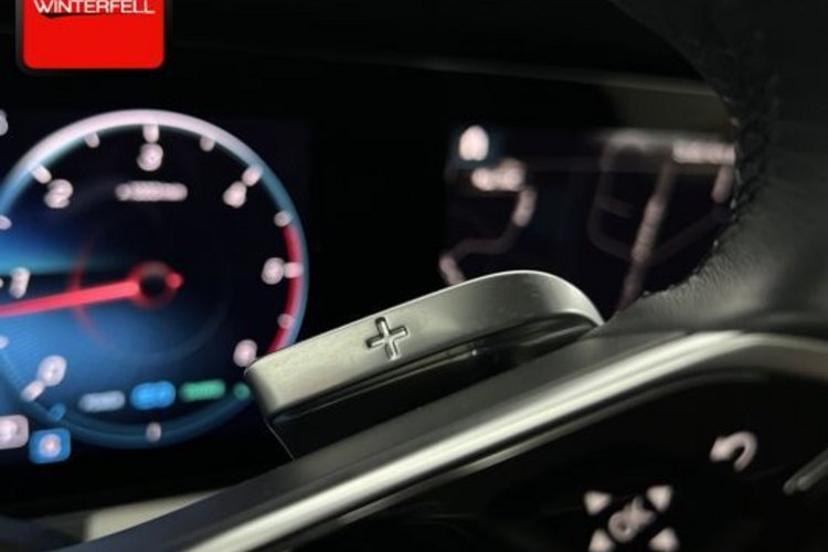Mercedes-Benz E 300 E 300 d 4M T EXCLUSIVE KAMERA+LED+NAVI+CARPLAY+