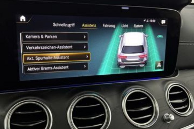 Mercedes-Benz E 220 E 220 d 4M All-Terrain NIGHT AMG19Z HUD+KEYLESS+
