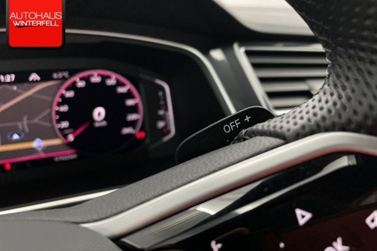 Volkswagen Tiguan Tiguan 2.0 TDI 4M R-LINE BLACK PANO+AHK+STANDH+