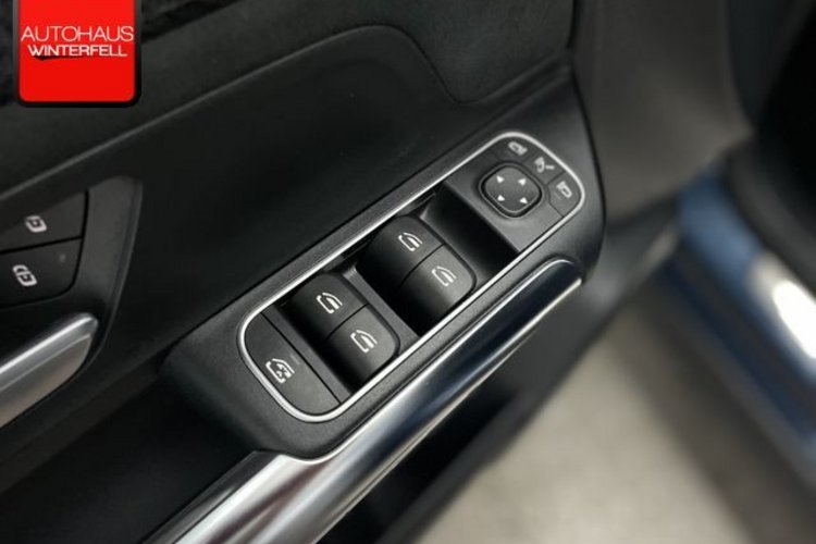 Mercedes-Benz GLA 220 GLA 220 d AMG NIGHT CARBON 20Z+KAMERA+KEYLESS+