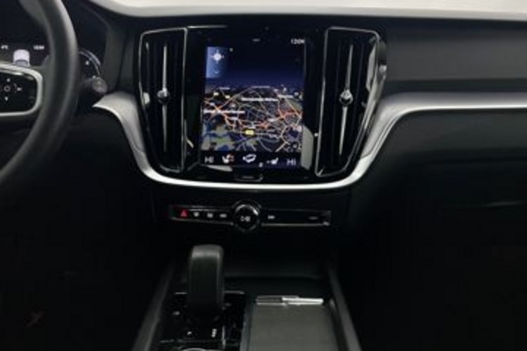 Volvo V60 Cross Country V60 CC B4 D AWD PANO+VOLL-LED+HARMAN/K+KAMERA+