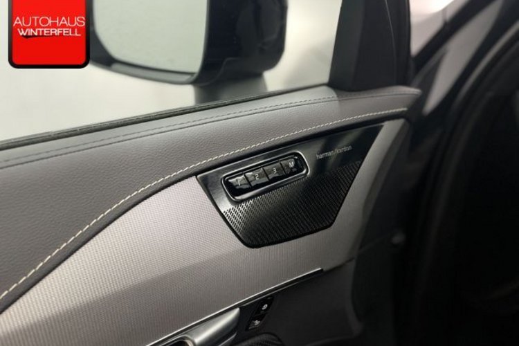 Volvo XC90 XC90 B5 AWD R-DESIGN 7SITZ+PANO+AHK+22Z+360+MEMO