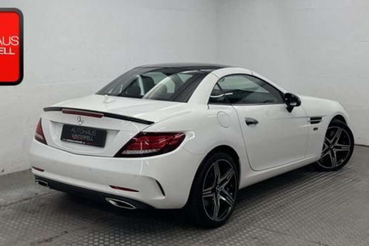 Mercedes-Benz SLC 200 SLC 200 AMG FINAL EDITION PANO+LED+MEMO+AIRSCARF