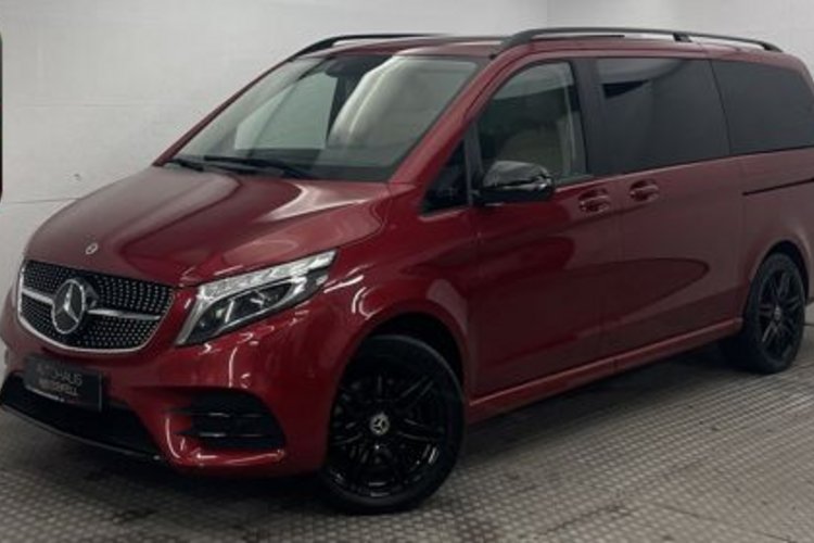 Mercedes-Benz V 300 V 300 d 4M LANG AMG NIGHT 7SITZ+PANO+AHK+STANDH+