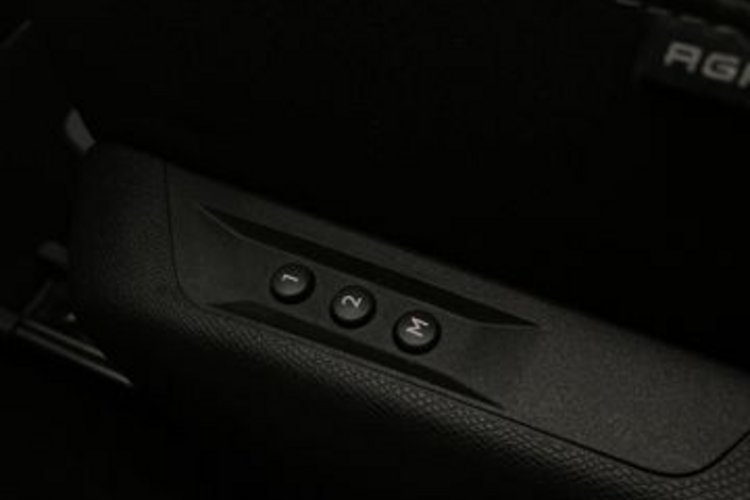 Peugeot 408 408 HYBRID 136 e-DSC6 GT PANO+MEMO+360+3D-TACHO+