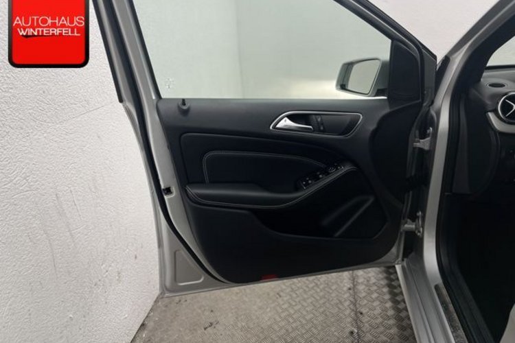 Mercedes-Benz B 180 B 180 d 7G-DCT URBAN AHK+NAVI+KLIMA+SITZHEIZUNG+