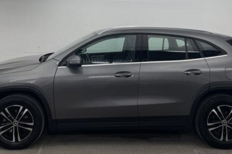 Mercedes-Benz GLA 180 GLA 180 d STYLE LED+KAMERA+MBUX+AUGMENTED+DAB+