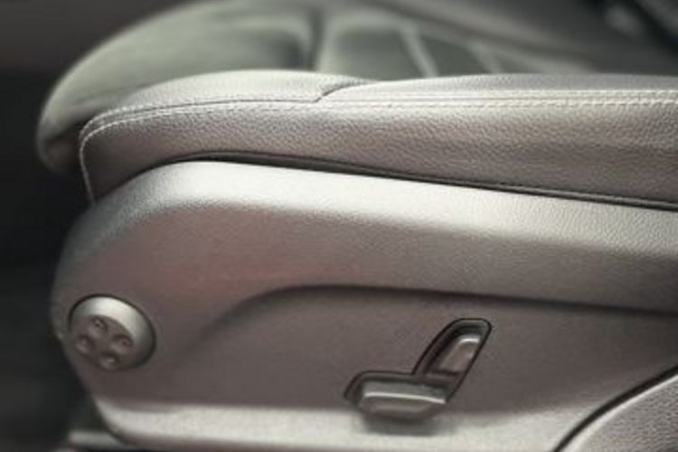 Mercedes-Benz GLC 300 GLC 300 e 4M AMG LINE KAMERA+19Z+CARPLAY+LED+