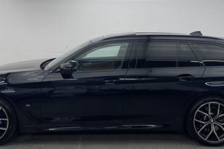 BMW 530 530 i xDrive Touring M SPORT PANO+AHK+360+HUD+