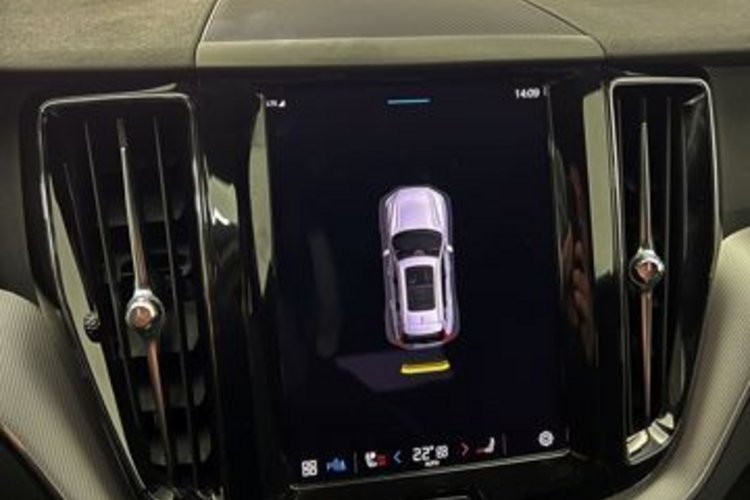 Volvo XC60 XC60 B5 B AWD R-DESIGN HUD+AHK+MEMORY+GOOGLE+LED