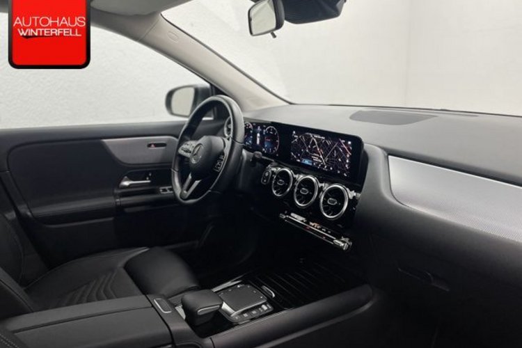 Mercedes-Benz GLA 180 GLA 180 d STYLE LED+KAMERA+MBUX+AUGMENTED+DAB+