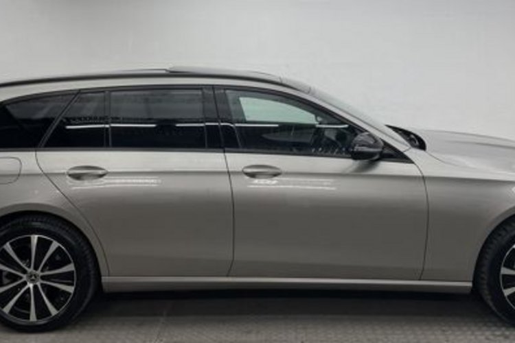 Mercedes-Benz E 300 E 300 de T 4M Avantgarde NIGHT PANO+BURMES+DISTR