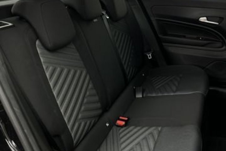 Fiat 600 600 HYBRID 1.2 T3 DCT VOLL-LED+KAMERA+SITZHEIZUN
