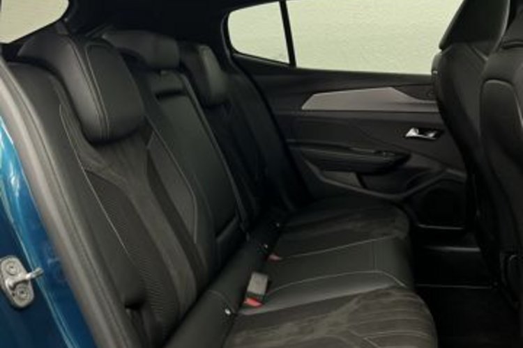 Peugeot 408 408 PureTech 130 EAT8 GT PANO+360+MEMO+FOCAL+ACC