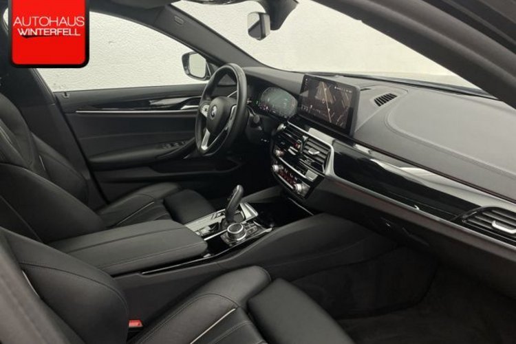 BMW 520 520 d xDrive Luxury Line INDIVIDUAL+PANO+B&amp;W+HUD