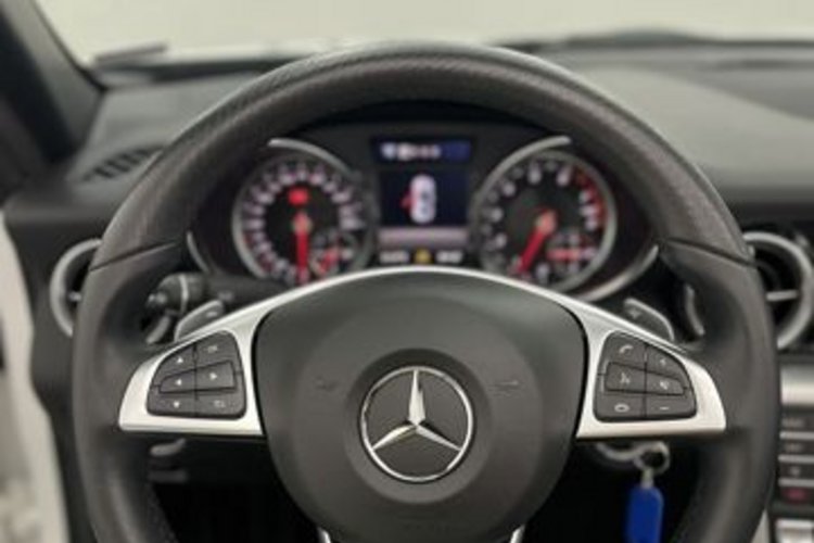 Mercedes-Benz SLC 200 SLC 200 AMG FINAL EDITION PANO+LED+MEMO+AIRSCARF