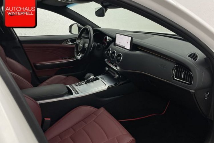 Kia Stinger Stinger 3.3 T-GDI AWD GT PANO+H&amp;K+HUD+SITZKLIMA+