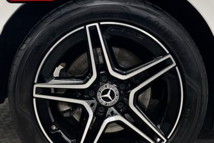 Mercedes-Benz E 400 E 400 d 4M AMG NIGHT MEMO+360+BURMESTER+DISTRO+