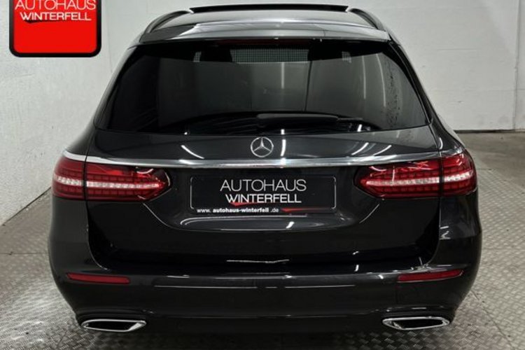 Mercedes-Benz E 200 E 200 T AVANTGARDE NIGHT PANO+MEMORY+KAMERA+LED+