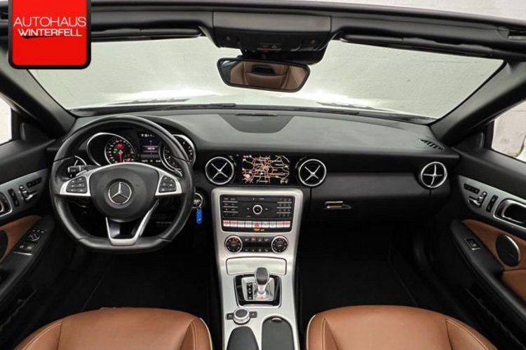 Mercedes-Benz SLC 300 SLC 300 AMG PANO+MEMO+H/K+CARPLAY+AIR-SCARF+