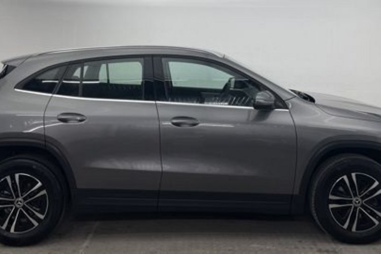 Mercedes-Benz GLA 180 GLA 180 d STYLE LED+KAMERA+MBUX+AUGMENTED+DAB+