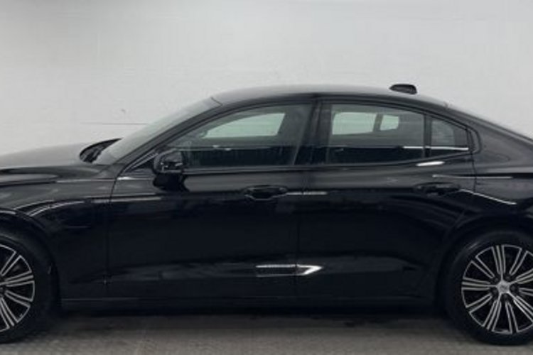 Volvo S60 S60 T8 R-DESIGN RECH AWD LED+H/K+KEYLESS+KAMERA+