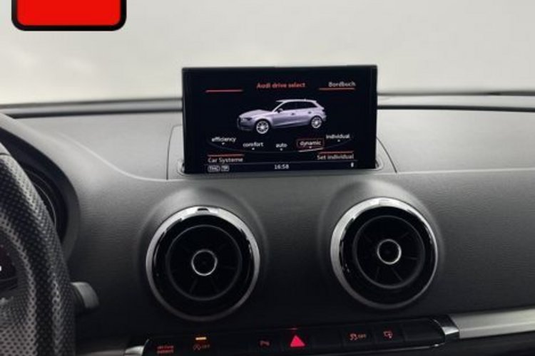 Audi A3 A3 Sportback 1.6 TDI S line ROTOR+KEYLESS+ACC+