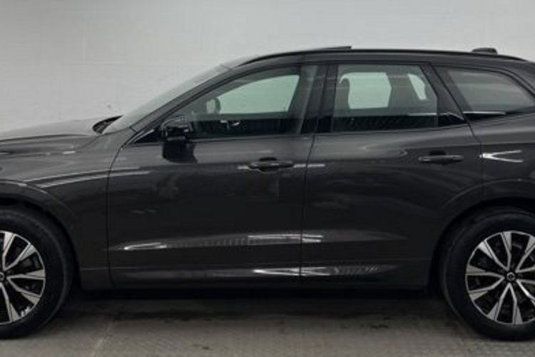 Volvo XC60 XC60 B5 AWD PLUS DARK PANO+GOOGLE+MEMO+KRISTALL+