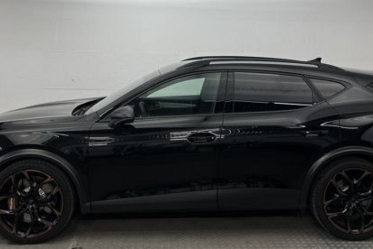 Cupra Formentor Formentor VZ5 2.5 TSI 4D CARBON+SCHALE+360+BEATS