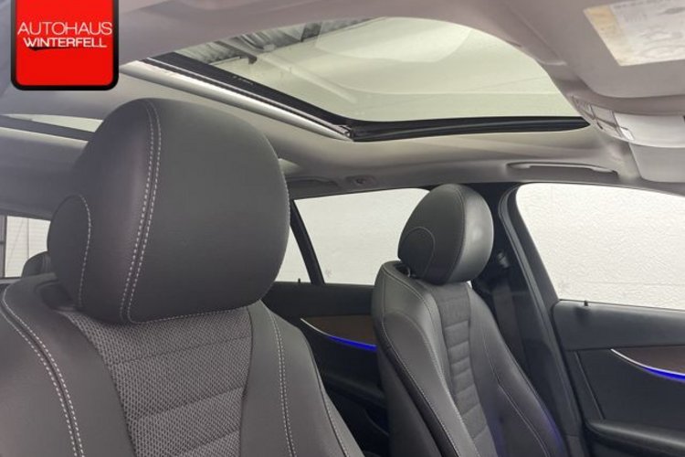 Mercedes-Benz E 400 E 400 d T 4M AVANTGARDE PANO+AHK+KEYLESS+DISTRO+
