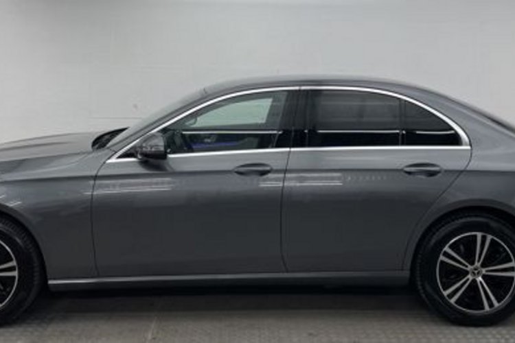 Mercedes-Benz E 220 E 220 d 4M Avantgarde MULTIBEAM+MEMORY+DISTRONIC