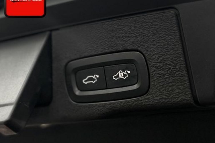 Volvo XC60 XC60 B5 D R-DESIGN AWD PANO+B&amp;W+360+HUD+STANDHZG