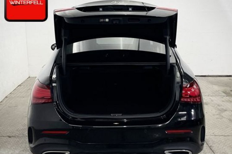 Mercedes-Benz A 200 A 200 d Limousine AMG NIGHT PANO+MEMO+KEYLESS+