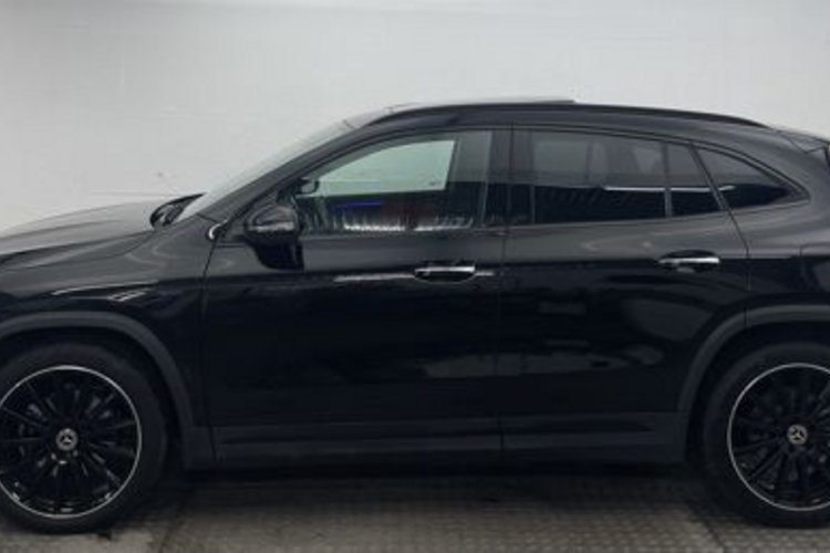 Mercedes-Benz GLA 250 GLA 250 e AMG NIGHT EXKLUSIV PANO+360+KEYLESS+