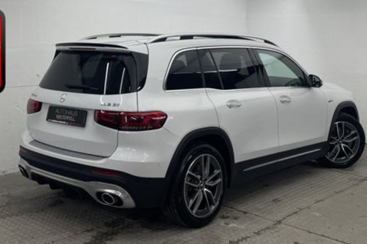 Mercedes-Benz GLB 35 AMG GLB 35 AMG CARBON 4M 7SITZ+PANO+360+HUD+MEMO+