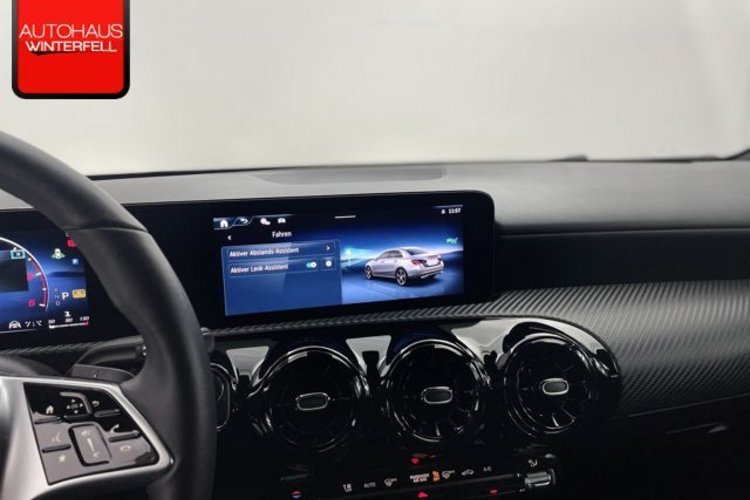 Mercedes-Benz A 200 A 200 d Limousine LED+KAMERA+DISTRONIC+CARPLAY+
