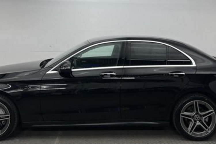 Mercedes-Benz C 220 C 220 d AMG LINE KAMERA+MULTIBEAM+KEYLESS+DISTRO