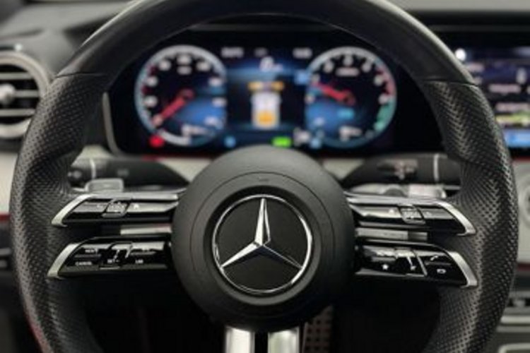 Mercedes-Benz E 300 E 300 de 4M AMG NIGHT MAGNO BURMESTER-3D+PANO+