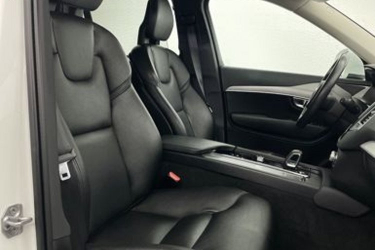 Volvo XC90 XC90 T8 INSCRIPTION RECH AWD 7SITZ+21Z+AHK+ACC+