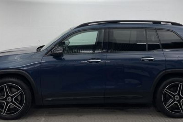 Mercedes-Benz GLB 220 GLB 220 d 4M AMG NIGHT PANO+AHK+MEMO+STANDHEIZUN
